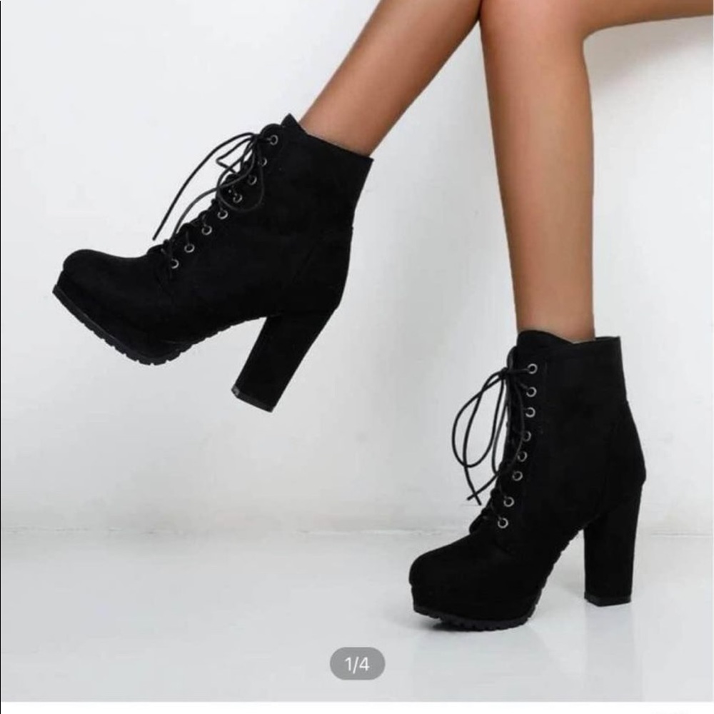 Minimalist combat boots